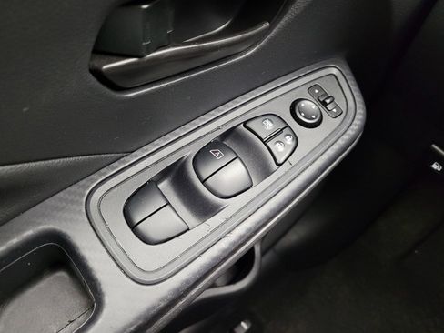 Used 2024 Nissan Versa S w/ S Plus Package FWD image 27