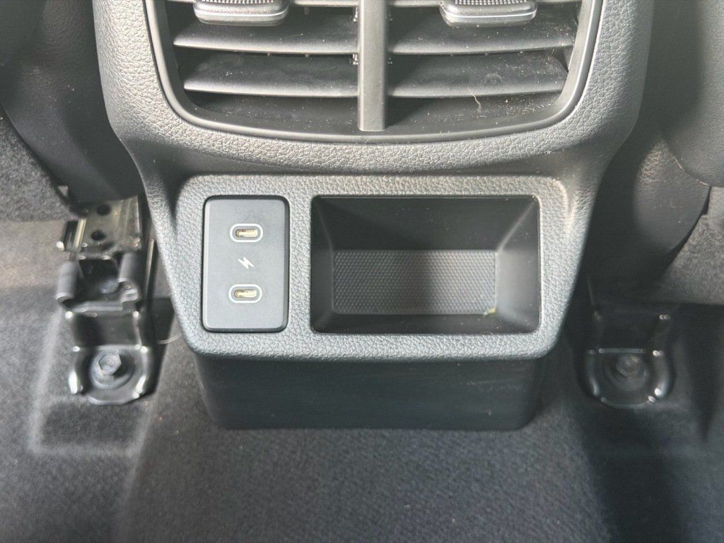 Used 2024 Kia Seltos S AWD/4WD image 7