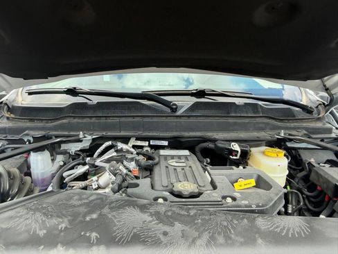 New 2026 RAM 3500 Big Horn AWD/4WD image 15