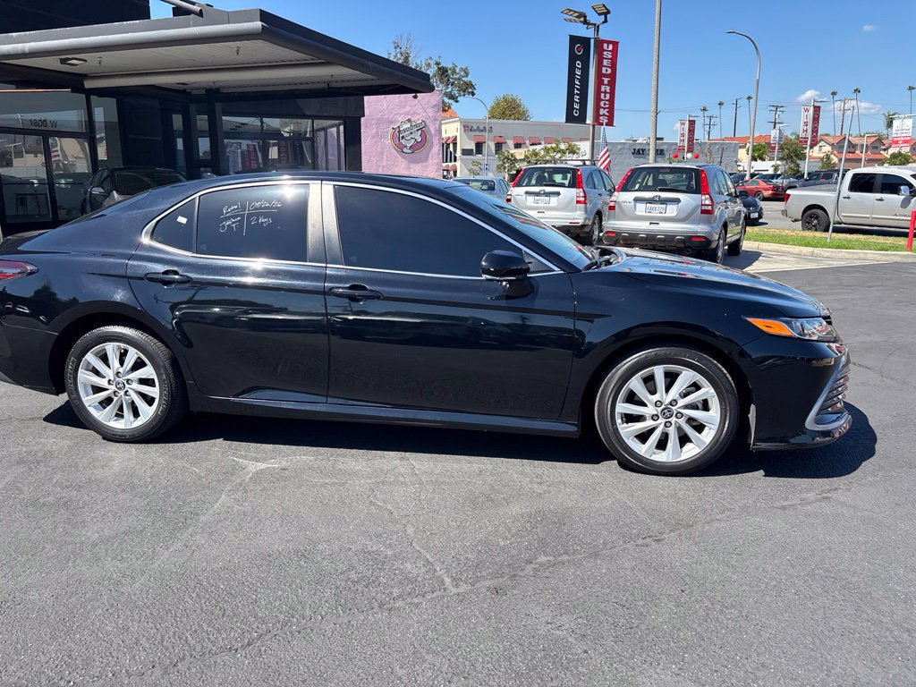 Used 2024 Toyota Camry LE w/ Convenience Package FWD image 3