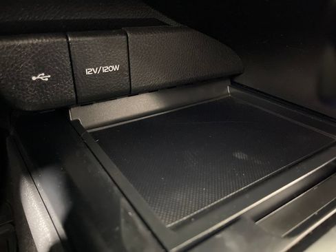 Certified 2020 Toyota Camry SE FWD image 30