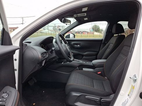 Certified 2025 Honda HR-V Sport image 13