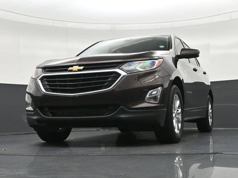 Used 2020 Chevrolet Equinox LT FWD image 30