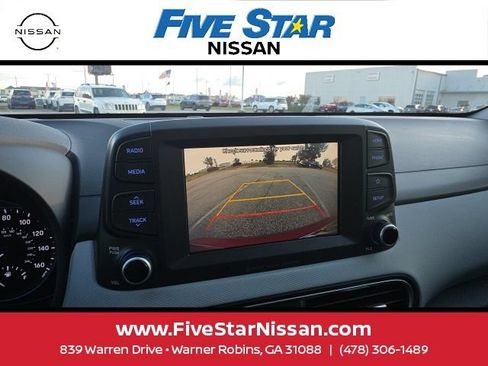 Used 2021 Hyundai Kona SEL FWD image 16