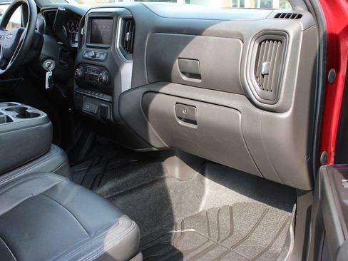 Used 2020 Chevrolet Silverado 1500 Custom w/ Custom Value Package AWD/4WD image 41