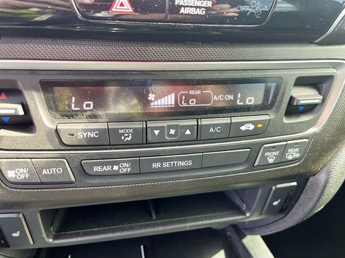 Used 2025 Honda Ridgeline TrailSport image 16