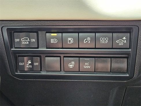 Used 2024 Toyota Sequoia Capstone image 22