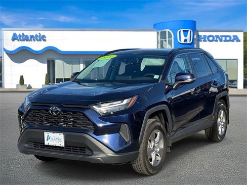 Used 2022 Toyota RAV4 XLE image 2