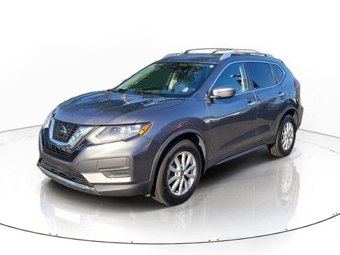 Used 2019 Nissan Rogue S w/ Special Edition Package FWD image 4