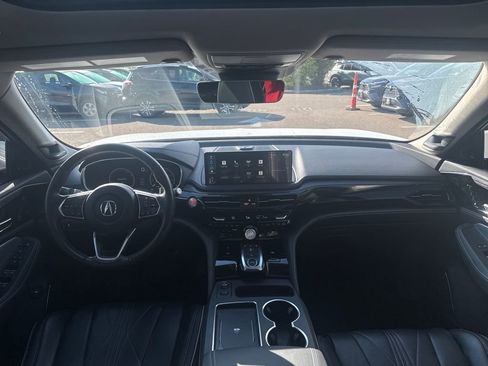 Used 2025 Acura MDX w/ Advance Package image 2