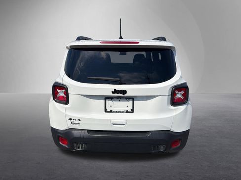 Used 2023 Jeep Renegade Altitude w/ Convenience Group I AWD/4WD image 4