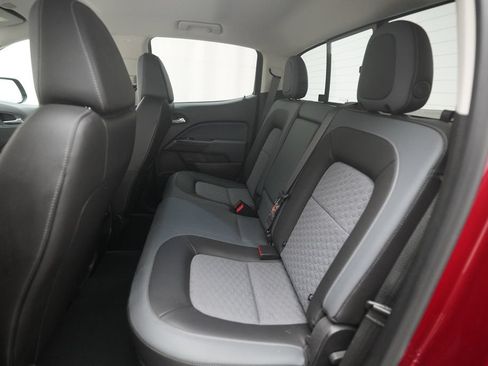 Used 2021 Chevrolet Colorado Z71 w/ Safety Package AWD/4WD image 26