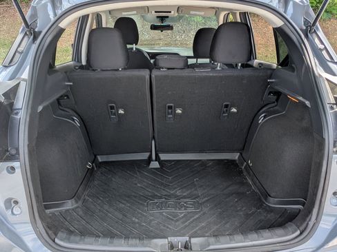 Used 2021 Nissan Kicks SV FWD image 18