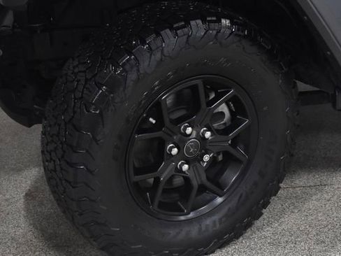 Used 2024 Jeep Wrangler Unlimited Sport AWD/4WD image 11
