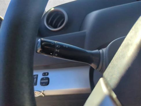 Used 2011 Scion xB FWD image 13