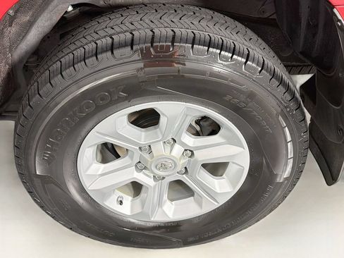 Used 2017 Toyota 4Runner SR5 RWD image 30