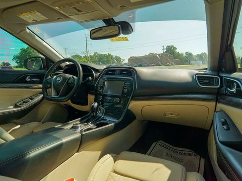 Used 2018 Nissan Maxima Platinum FWD image 14