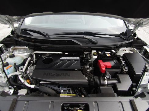 Used 2024 Nissan Rogue SV w/ SV Premium Package AWD/4WD image 27