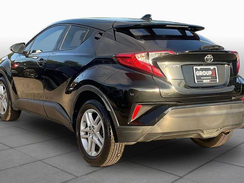 Used 2020 Toyota C-HR LE FWD image 12