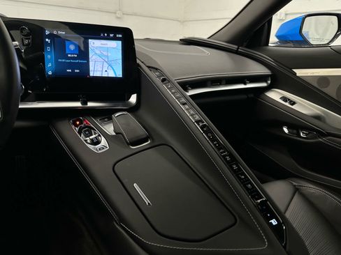 Used 2025 Chevrolet Corvette Stingray Preferred Conv w/ Z51 Performance Package image 29