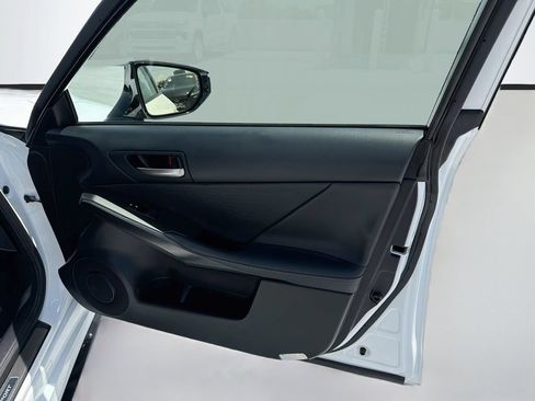 Used 2025 Lexus IS 350 F Sport RWD image 33