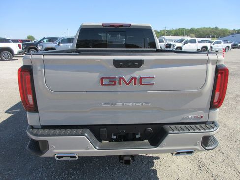 New 2026 GMC Sierra 1500 AT4 AWD/4WD image 5
