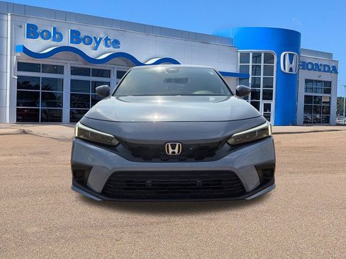 Used 2024 Honda Civic Sport image 2