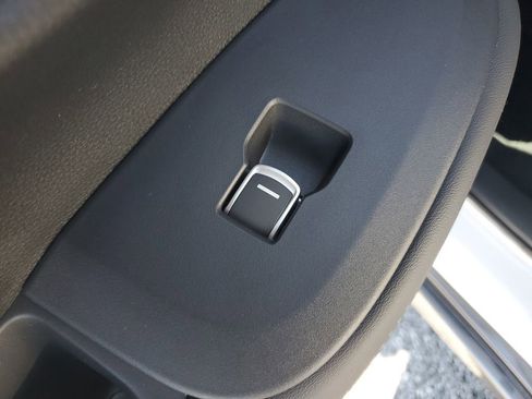 Certified 2025 Acura ADX Base image 17