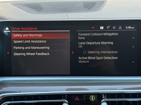 Used 2022 BMW X5 sDrive40i w/ M Sport Package RWD image 29