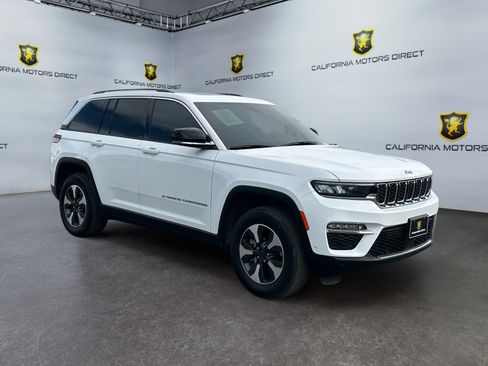 Used 2023 Jeep Grand Cherokee 4WD 4xe w/ Luxury Tech Group II image 7