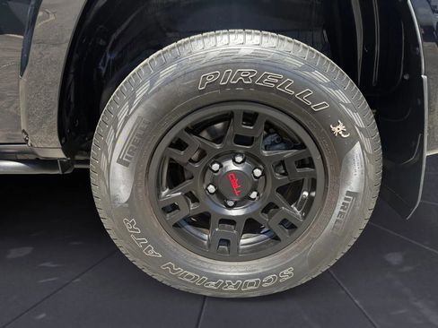 Used 2019 Toyota 4Runner TRD Off-Road Premium image 31