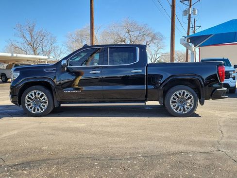 Used 2025 GMC Sierra 1500 Denali Ultimate image 2