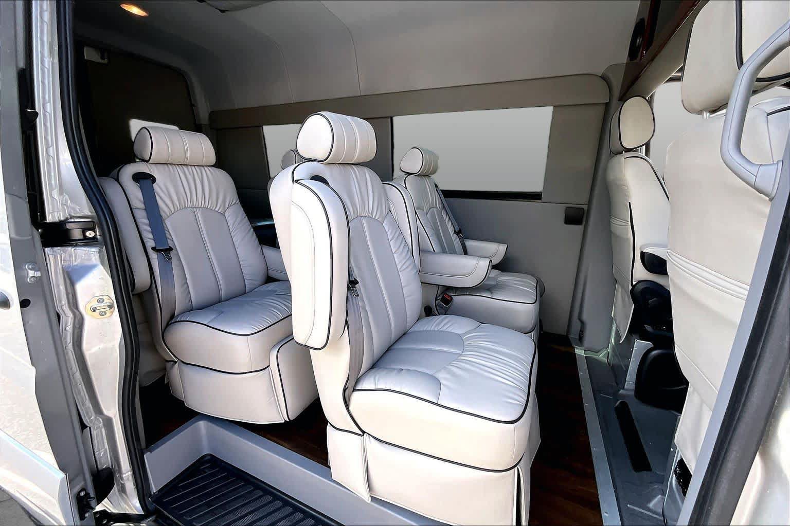 Used 2018 Mercedes-Benz Sprinter 2500 image 20