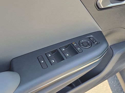 New 2026 Kia K4 FWD image 18