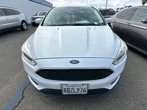 Used 2018 Ford Focus SE image 6