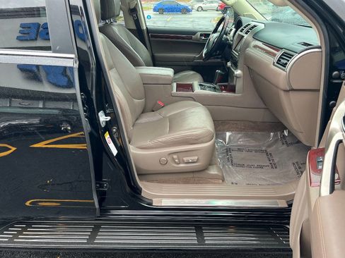 Used 2010 Lexus GX 460 image 26