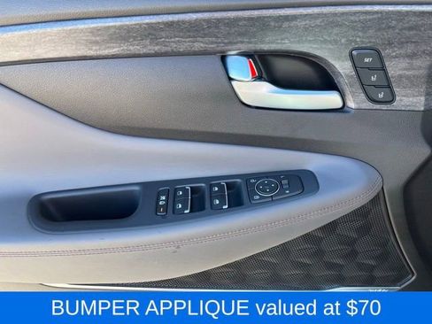 Used 2020 Hyundai Santa Fe Limited image 12