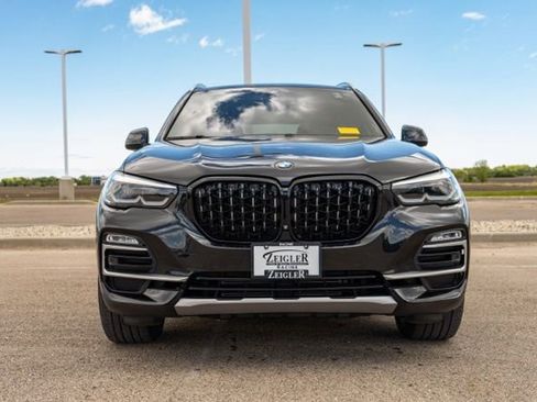Used 2020 BMW X5 xDrive40i w/ Convenience Package AWD/4WD image 2