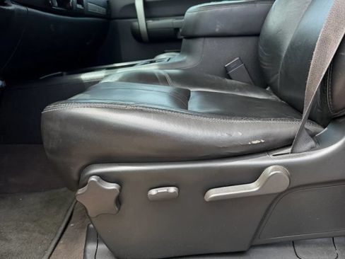 Used 2008 Chevrolet Silverado 3500 LT AWD/4WD image 13