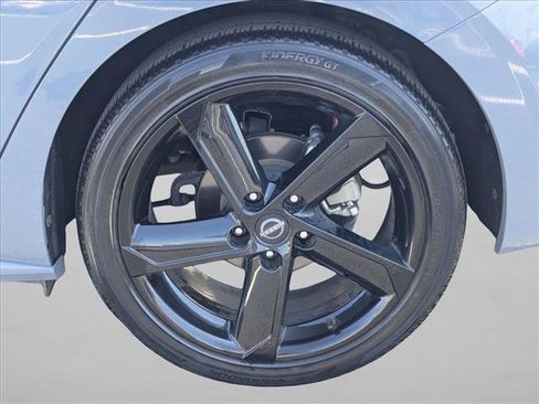 Used 2024 Nissan Sentra SR FWD image 23