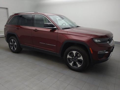 Used 2023 Jeep Grand Cherokee 4WD 4xe image 11