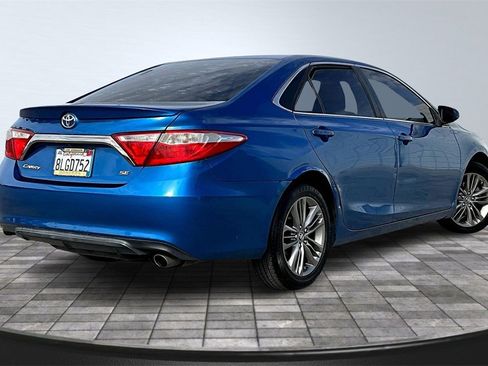 Used 2017 Toyota Camry SE image 13