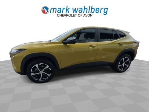 Certified 2024 Chevrolet Trax RS w/ Driver Confidence Package FWD image 4