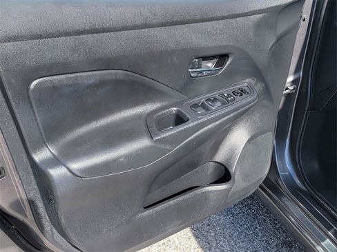 Used 2023 Nissan Versa SV image 13