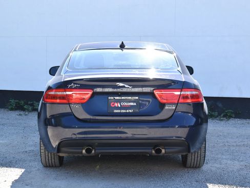 Used 2019 Jaguar XE Premium AWD/4WD image 4