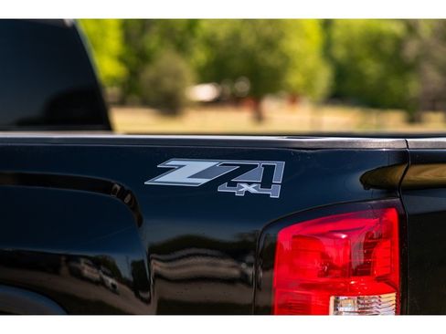 Used 2015 GMC Sierra 2500 Denali w/ Duramax Plus Package image 9