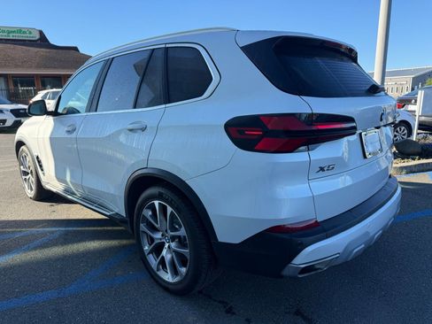 Used 2024 BMW X5 xDrive40i image 5