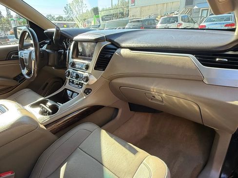 Used 2015 GMC Yukon SLT w/ Open Road Package AWD/4WD image 30