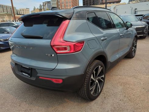 Used 2021 Volvo XC40 T5 R-Design w/ Protection Package Premier AWD/4WD image 7