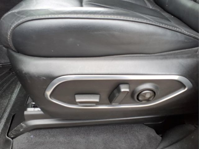 Used 2022 Jeep Wagoneer Series II AWD/4WD image 16